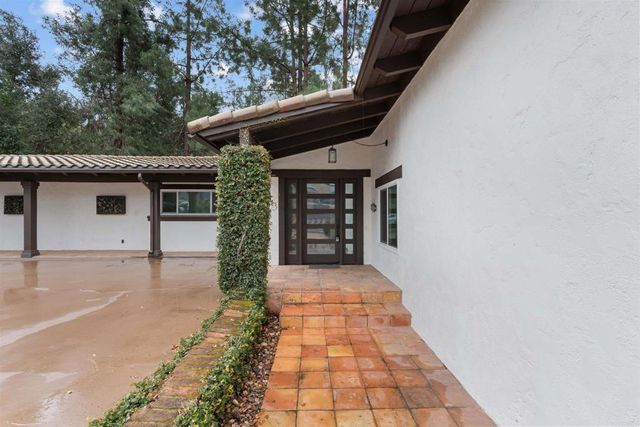 32404 Womsi Road, Pauma Valley, CA 92061