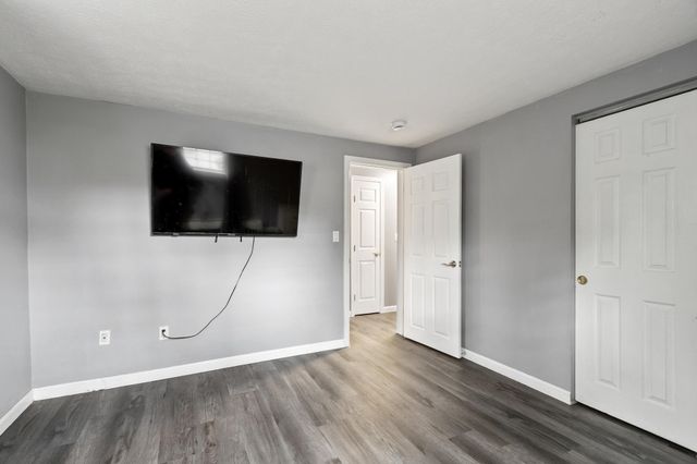 50 N Main St Apt 1, Salem, NH 03079