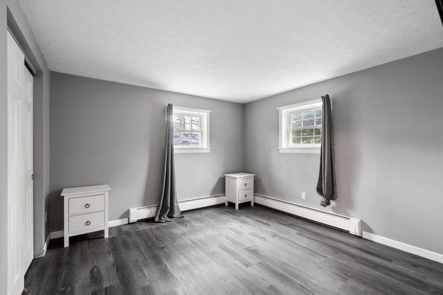 50 N Main St Apt 1, Salem, NH 03079
