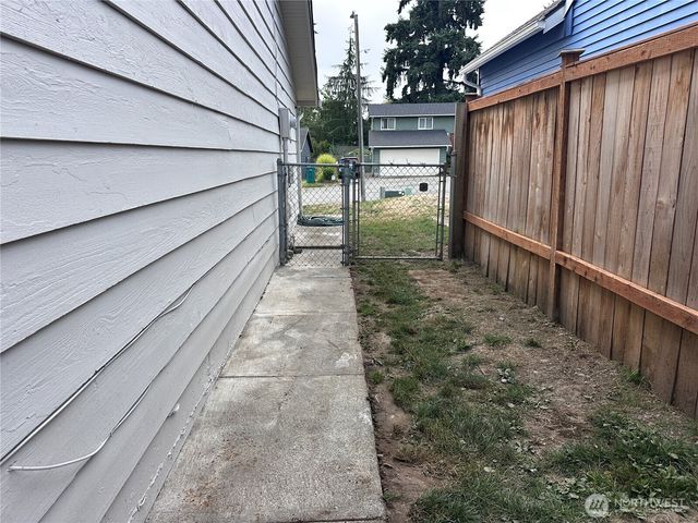 3415 158th Street SW, Lynnwood, WA 98087