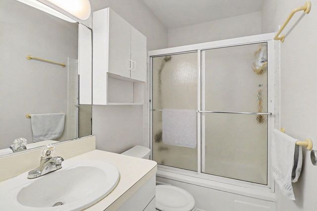 719 Watersedge Drive, Ann Arbor, MI 48105