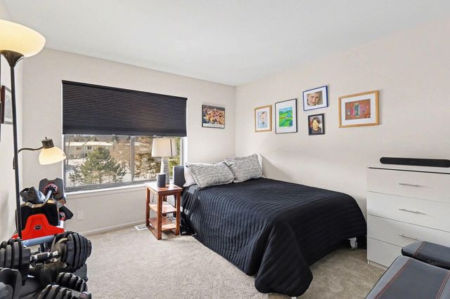 719 Watersedge Drive, Ann Arbor, MI 48105