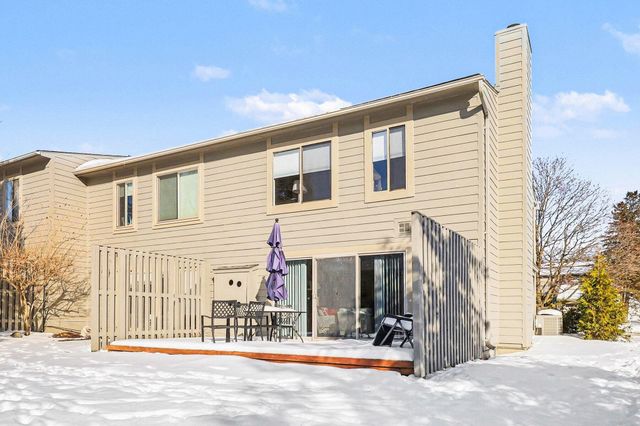 719 Watersedge Drive, Ann Arbor, MI 48105