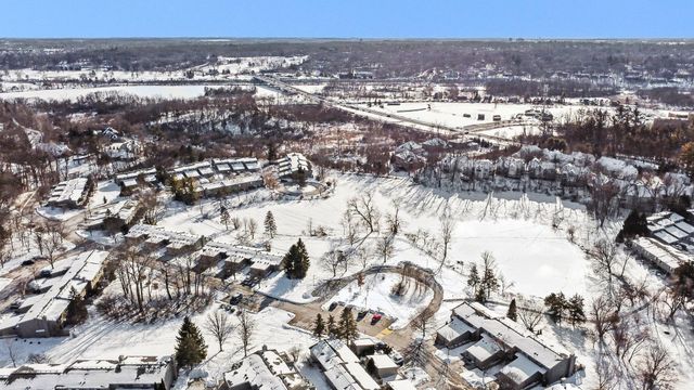 719 Watersedge Drive, Ann Arbor, MI 48105