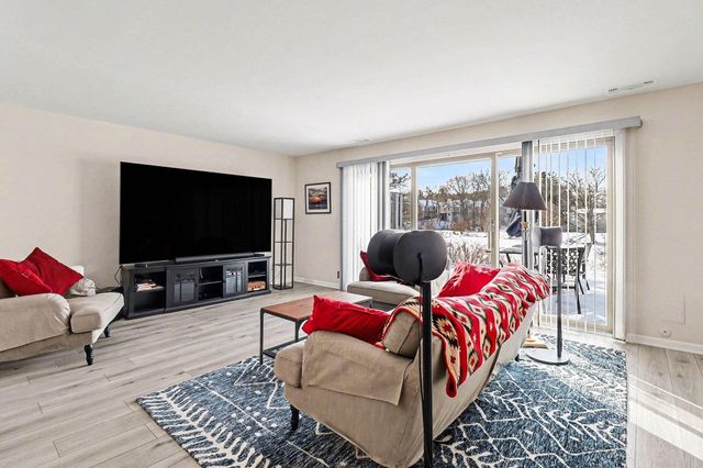 719 Watersedge Drive, Ann Arbor, MI 48105