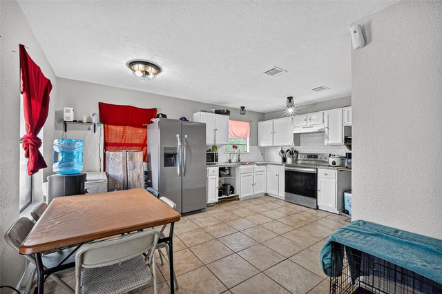 5527 County Road 155 X77511, Alvin, TX 77511