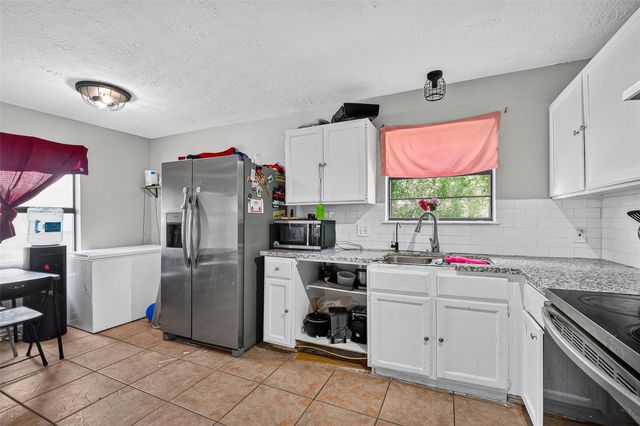 5527 County Road 155 X77511, Alvin, TX 77511