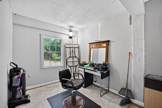 5527 County Road 155 X77511, Alvin, TX 77511