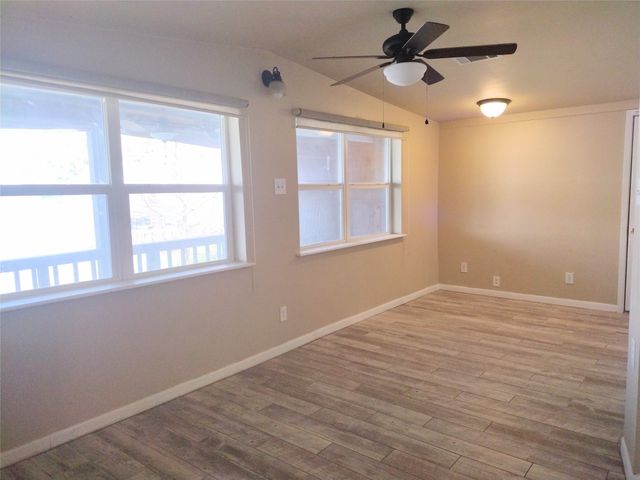 201 N Oak Acres Drive N, Malakoff, TX 75148