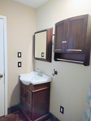 201 N Oak Acres Drive N, Malakoff, TX 75148