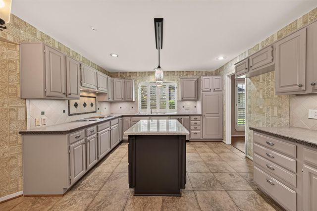 303 Longview Drive, Sugar Land, TX 77478