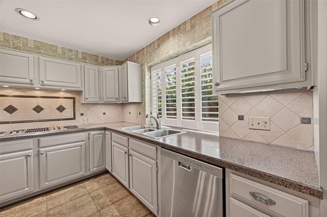 303 Longview Drive, Sugar Land, TX 77478