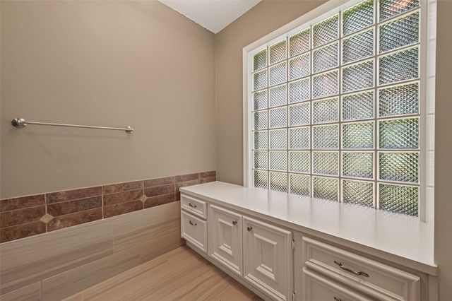 303 Longview Drive, Sugar Land, TX 77478