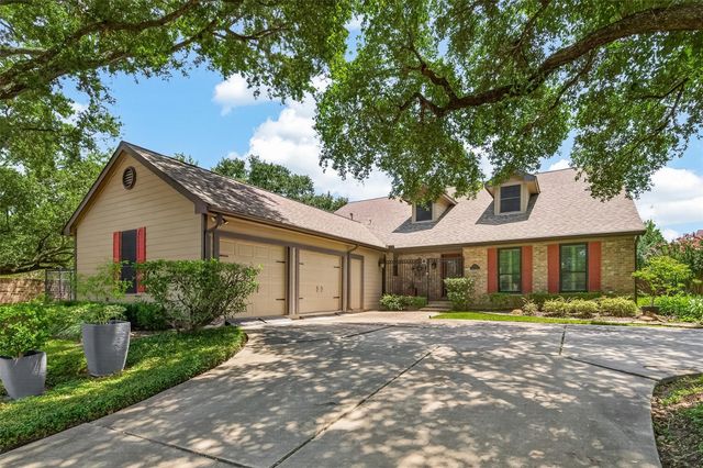 303 Longview Drive, Sugar Land, TX 77478