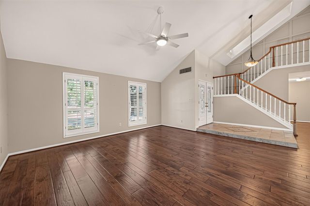 303 Longview Drive, Sugar Land, TX 77478
