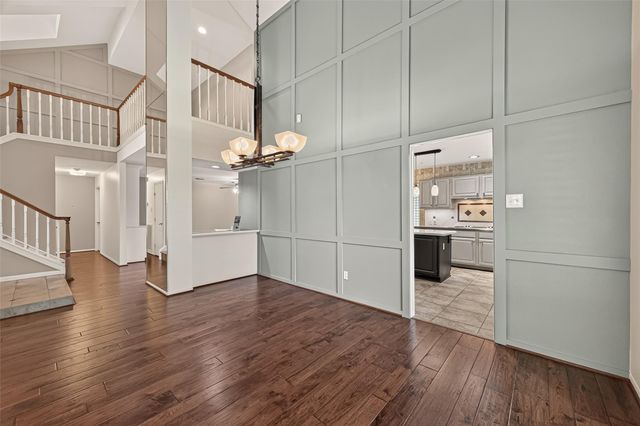 303 Longview Drive, Sugar Land, TX 77478