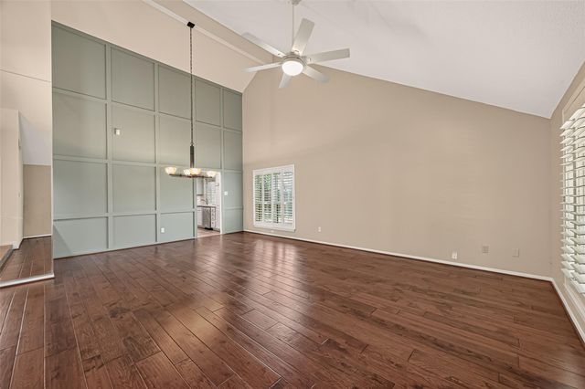303 Longview Drive, Sugar Land, TX 77478