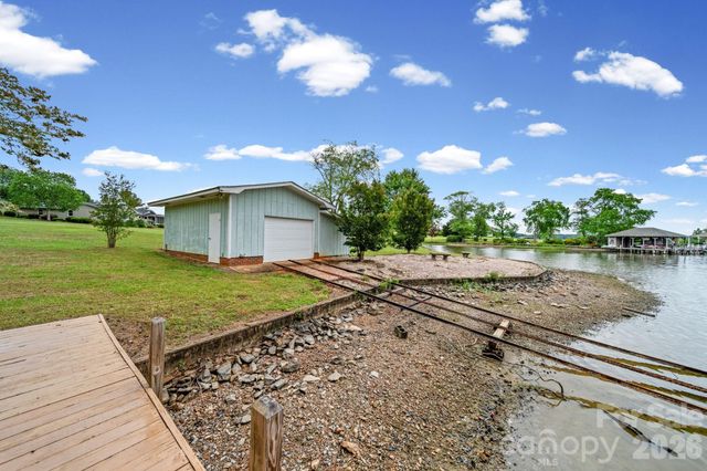 541 Harbor Road, Norwood, NC 28128
