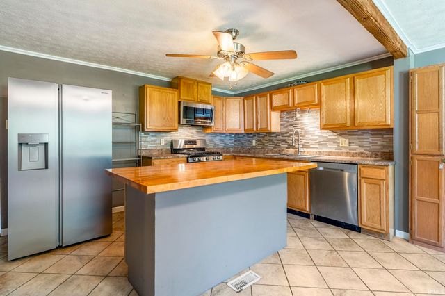 57 Herd Lane, Bedford, IN 47421