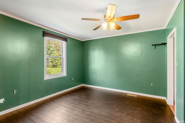 57 Herd Lane, Bedford, IN 47421