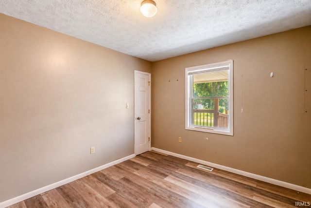57 Herd Lane, Bedford, IN 47421