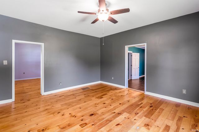 57 Herd Lane, Bedford, IN 47421