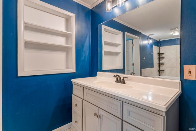 57 Herd Lane, Bedford, IN 47421