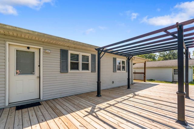 57 Herd Lane, Bedford, IN 47421