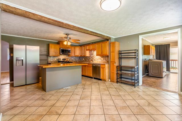 57 Herd Lane, Bedford, IN 47421