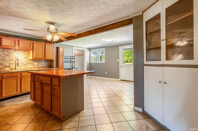 57 Herd Lane, Bedford, IN 47421