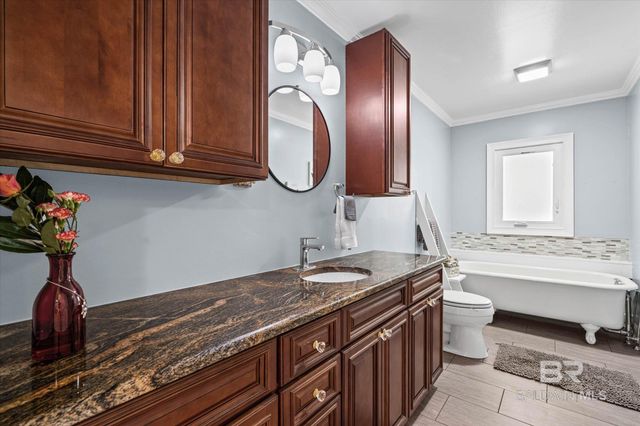 5204 Burma Road, Mobile, AL 36693