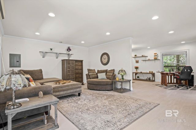 5204 Burma Road, Mobile, AL 36693