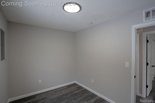 15527 Meadow Street, Romulus, MI 48174