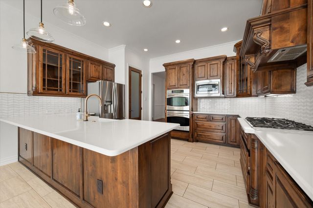 6056 Bennett Lawson Road, Mansfield, TX 76063