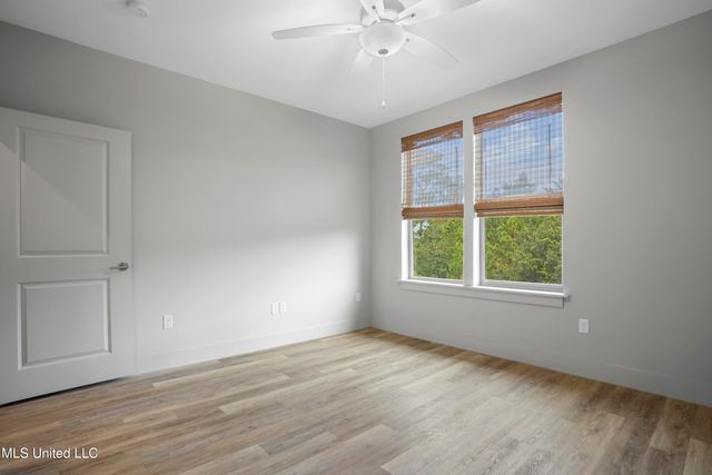 2501 Bienville Boulevard, 435, Ocean Springs, MS 39564