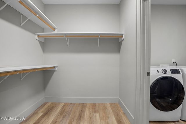 2501 Bienville Boulevard, 435, Ocean Springs, MS 39564