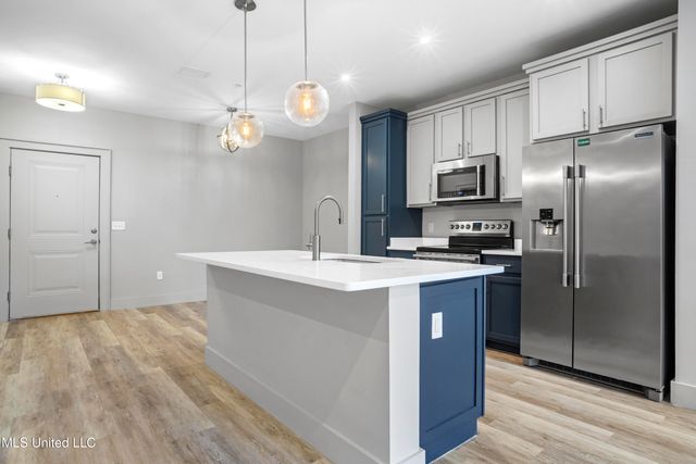 2501 Bienville Boulevard, 435, Ocean Springs, MS 39564