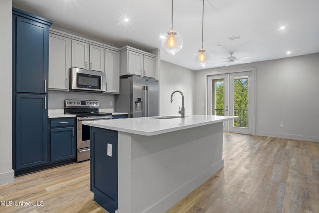 2501 Bienville Boulevard, 435, Ocean Springs, MS 39564