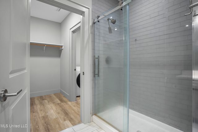 2501 Bienville Boulevard, 435, Ocean Springs, MS 39564