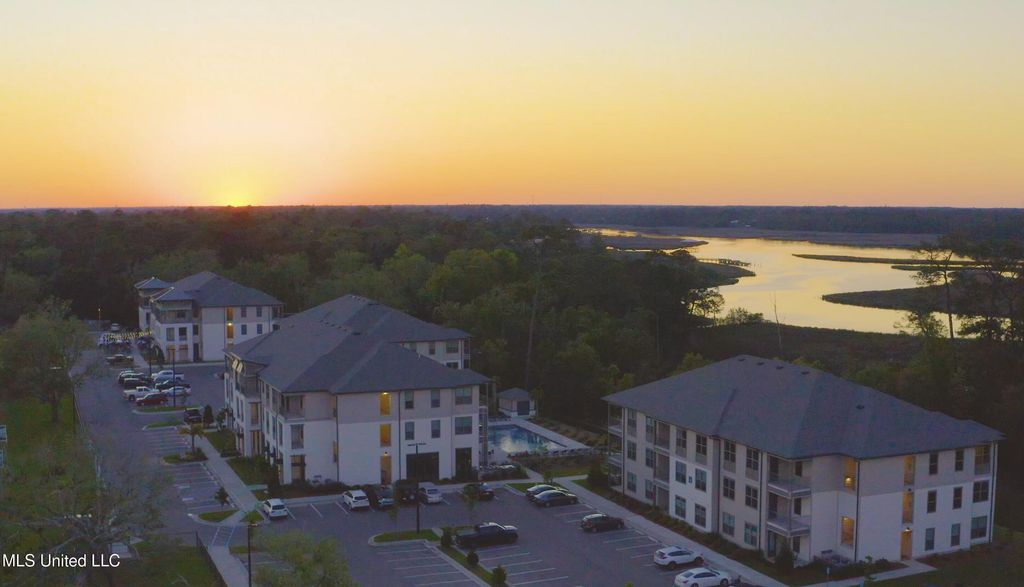 2501 Bienville Boulevard, 435, Ocean Springs, MS 39564