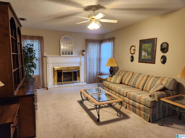 1914 OMAHA DRIVE, Helena, AL 35080