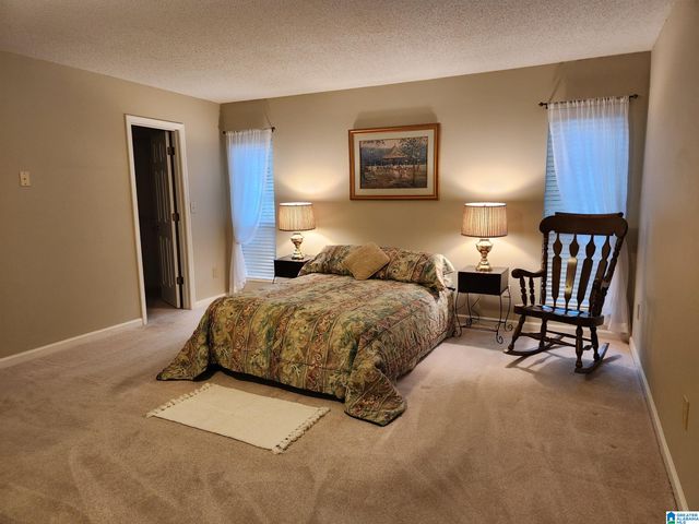 1914 OMAHA DRIVE, Helena, AL 35080