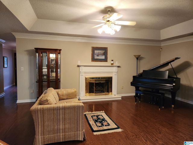 1914 OMAHA DRIVE, Helena, AL 35080