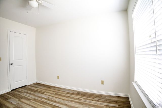 1708 S Waco Street, Van Alstyne, TX 75495