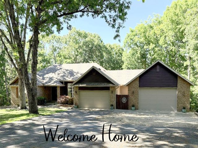 773 Pokeberry Lane, Lampe, MO 65681