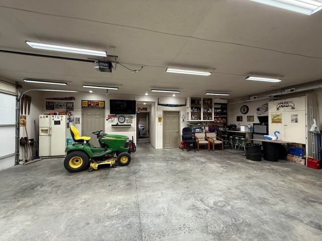 773 Pokeberry Lane, Lampe, MO 65681
