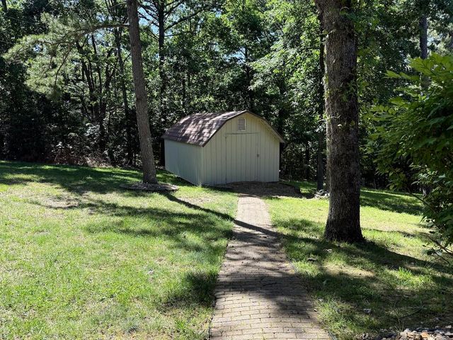 773 Pokeberry Lane, Lampe, MO 65681