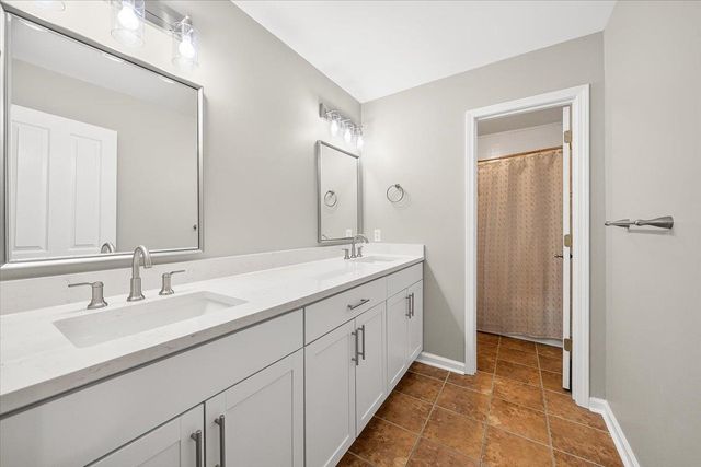 958 VIVIAN LEIGH LN, Collierville, TN 38017