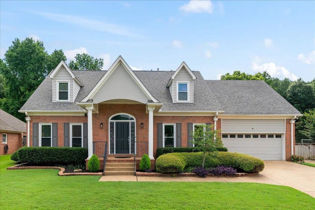 958 VIVIAN LEIGH LN, Collierville, TN 38017
