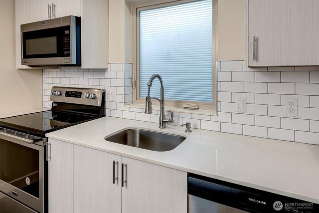 3323 Martin Luther King Jr Way S, Seattle, WA 98144